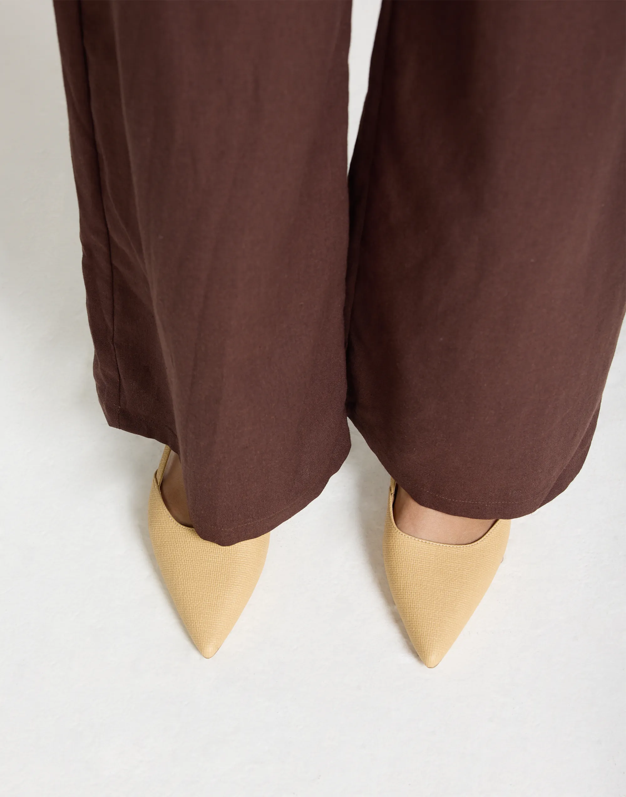 Iver Flats (Camel Raffia) - By Billini