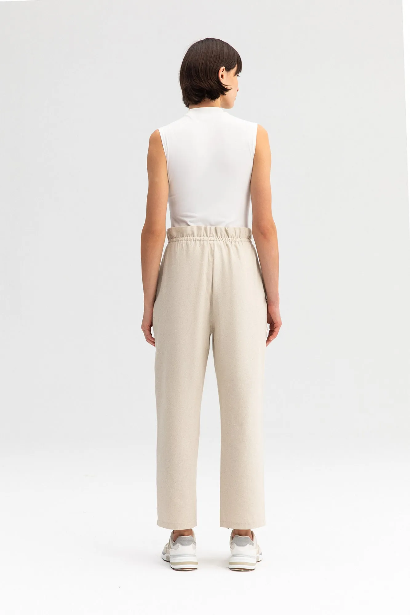 LACED HIGH WAIST LINEN TROUSERS