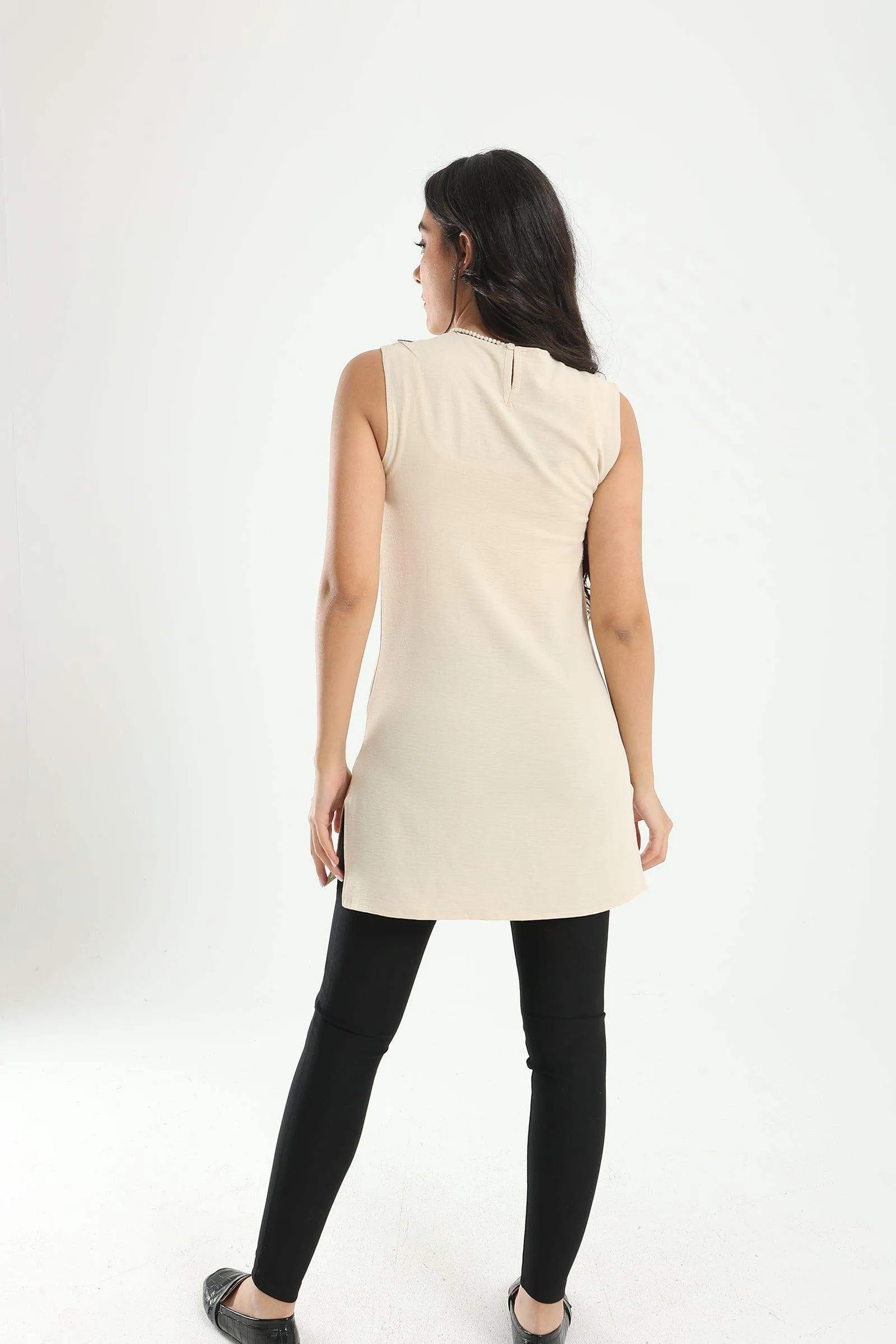 Sleeveless Slim Fit Top